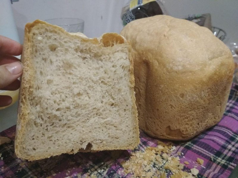 Хлеб молочный рецепт. Белый хлеб в хлебопечке Мулинекс. Французский хлеб в хлебопечке. Молочный хлеб в хлебопечке редмонд. Французская булка в хлебопечке.