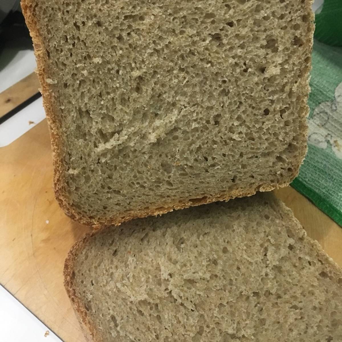Рецепты хлебопечки с отрубями. Пшенично-ржаной хлеб. Ржаной хлеб в хлебопечке. Хлеб серый бездрожжевой. Хлеб из ржаной муки в хлебопечке.